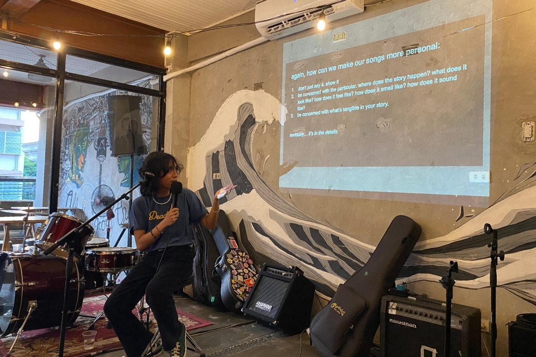 TONEEJAY presenting