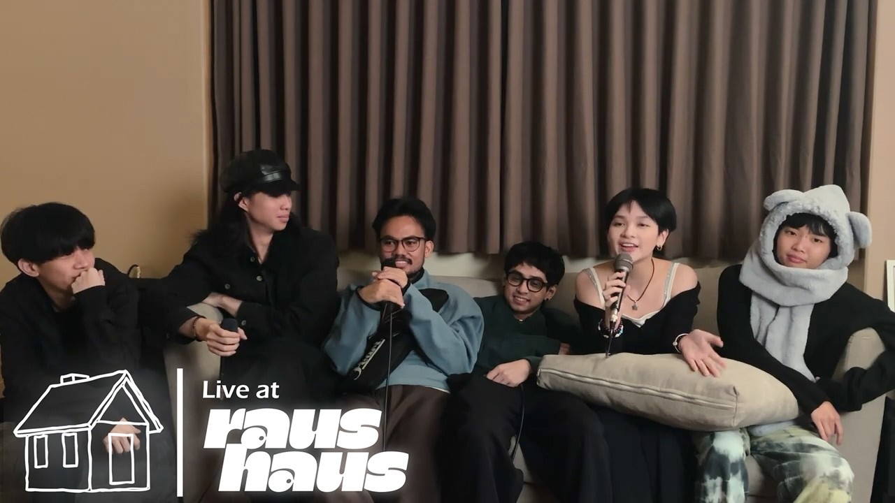 thumbnail of (e)motion engine, Live at RausHaus